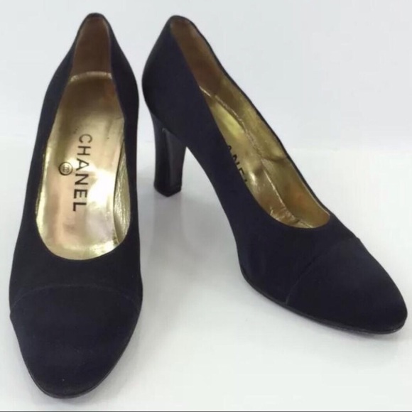 CHANEL VINTAGE BLACK SATIN HEELS PUMPS 👠 - Picture 2 of 7
